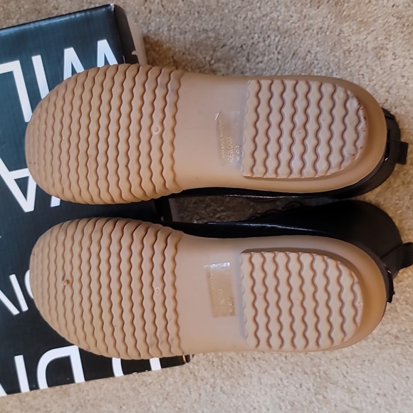 Wild Diva Black Duck Boot with Flannel interior pattern Size 6.5 NWT - Picture 15 of 16